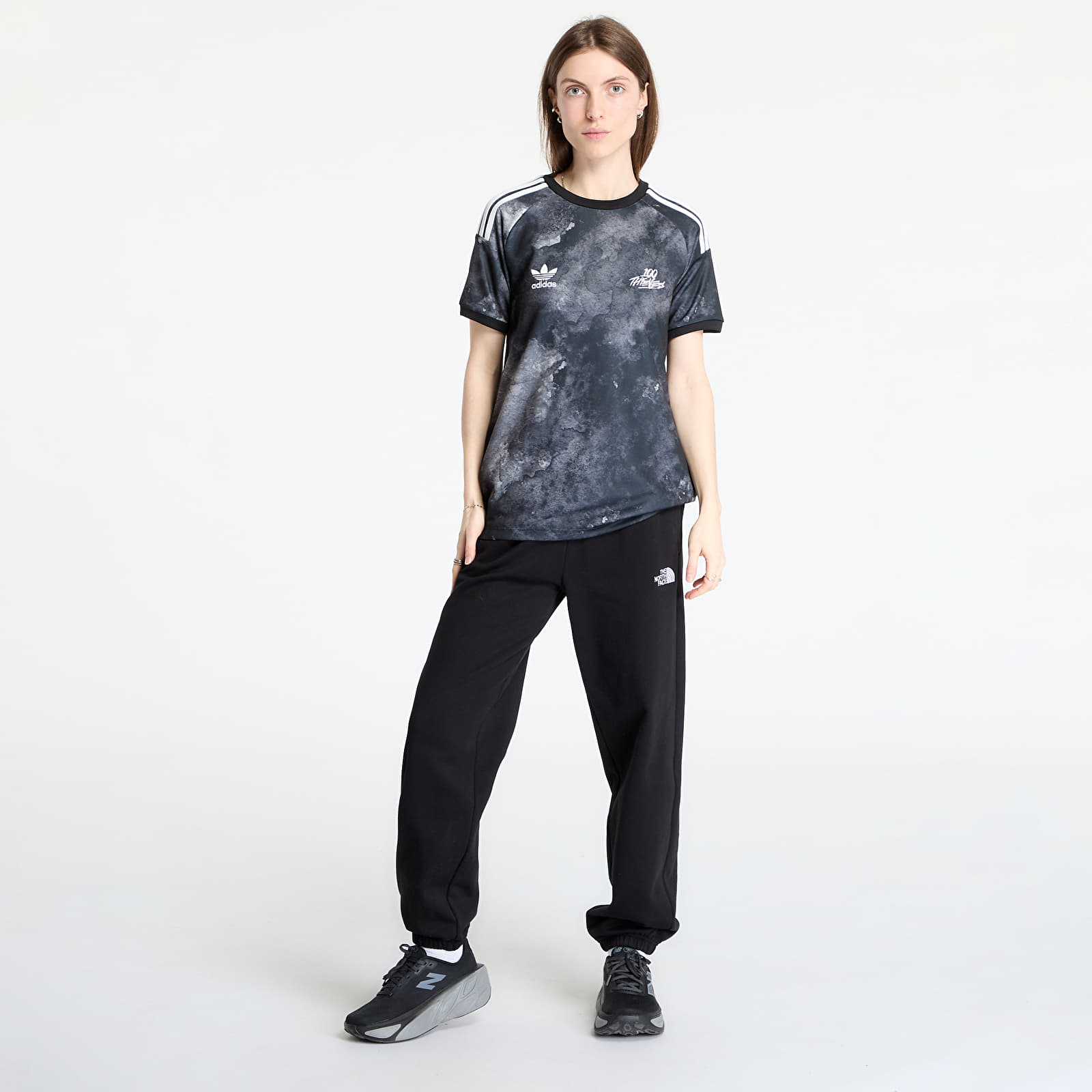 Sieviešu treniņbikses The North Face Essential Jogger TNF Black