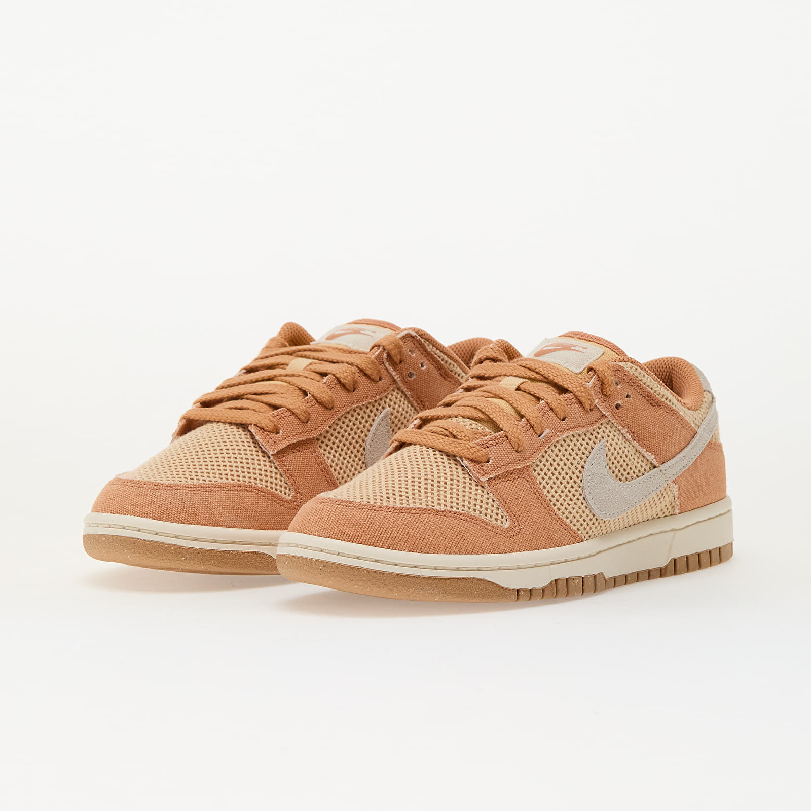 Women's shoes Nike W Dunk Low Nn Se Amber Brown/ Pale Ivory-White Onyx