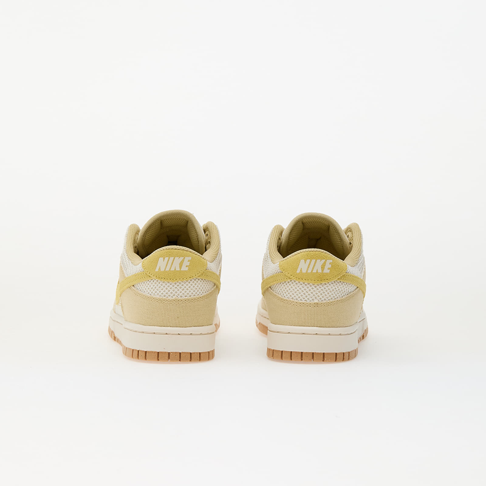 Sieviešu apavi Nike W Dunk Low Nn Se Team Gold/ Soft Yellow-Pale Ivory