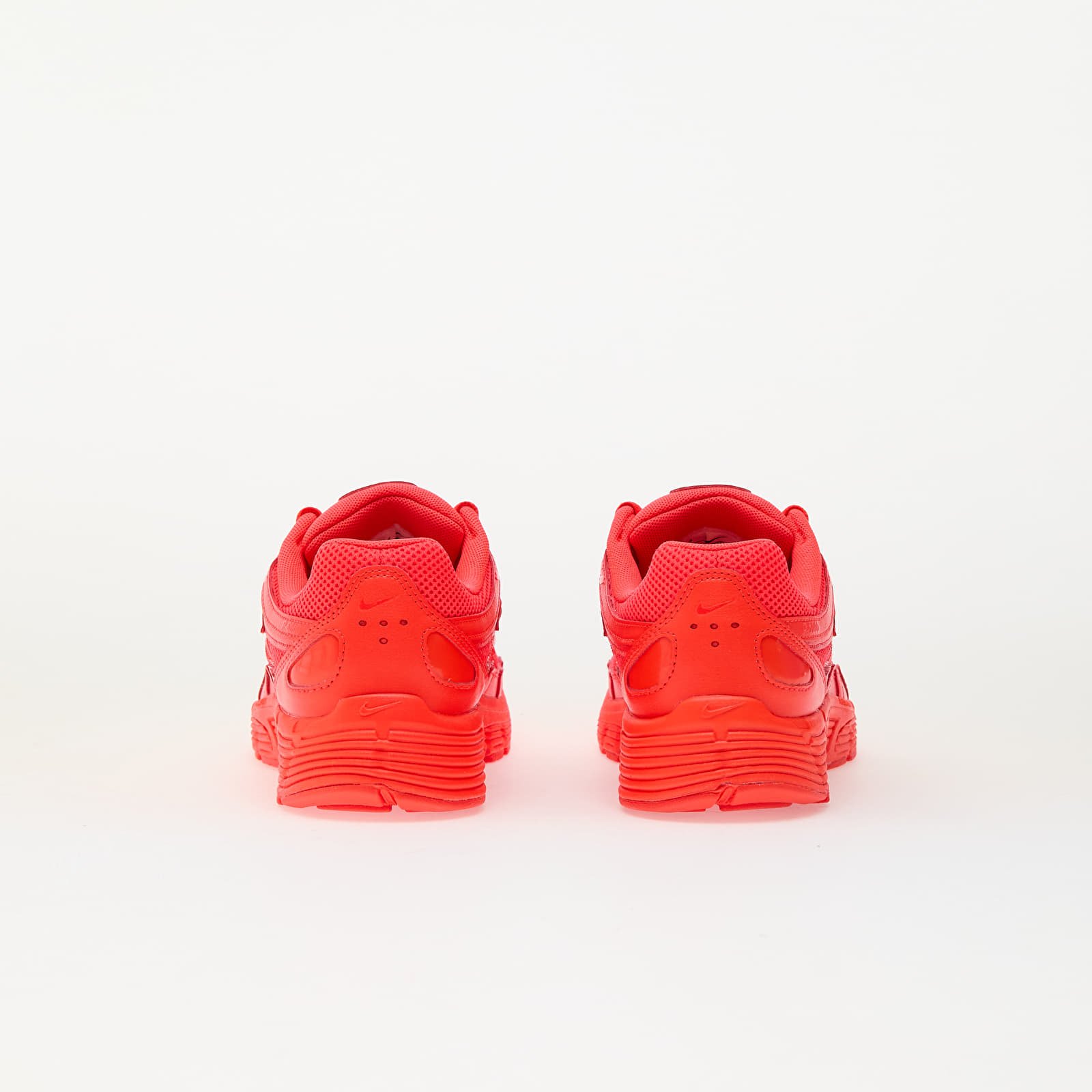 Női cipők Nike W P-6000 Bright Crimson/ Bright Crimson-White