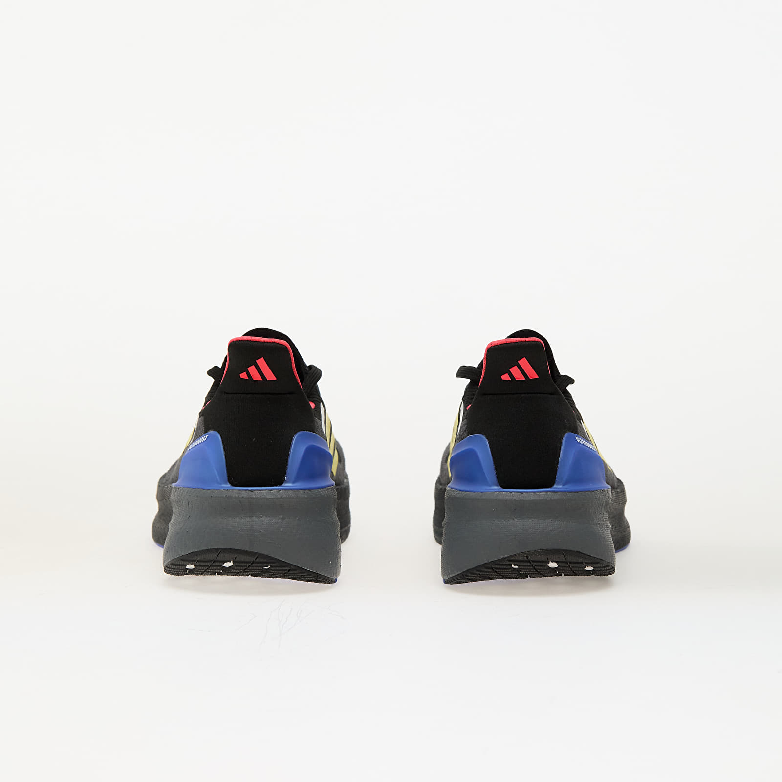 Miesten kengät adidas UltraBOOST 5X Core Black/ Core Black/ Core Black