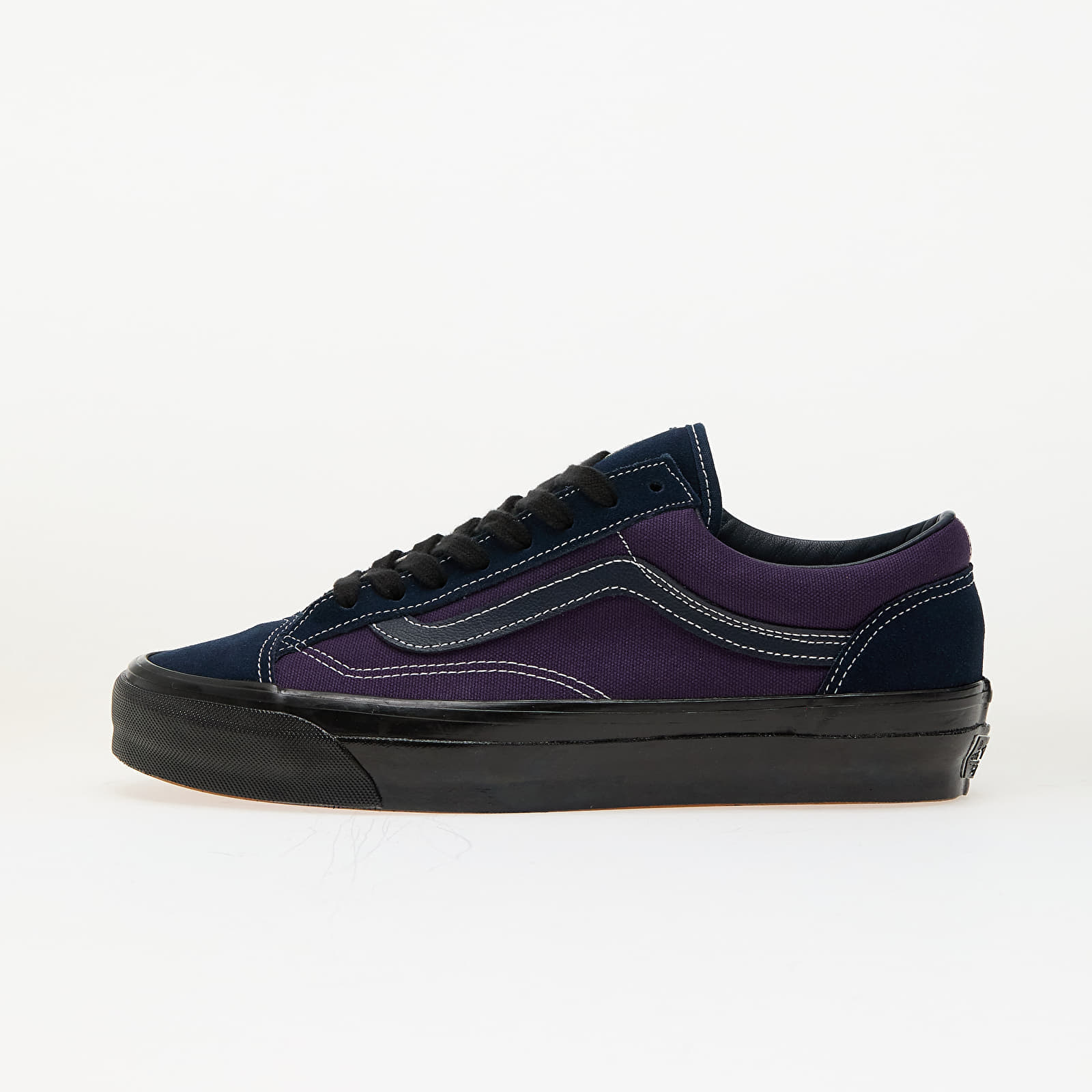 Levně Tenisky Vans LX Old Skool 36 Dress Blue/ Gothic Grape