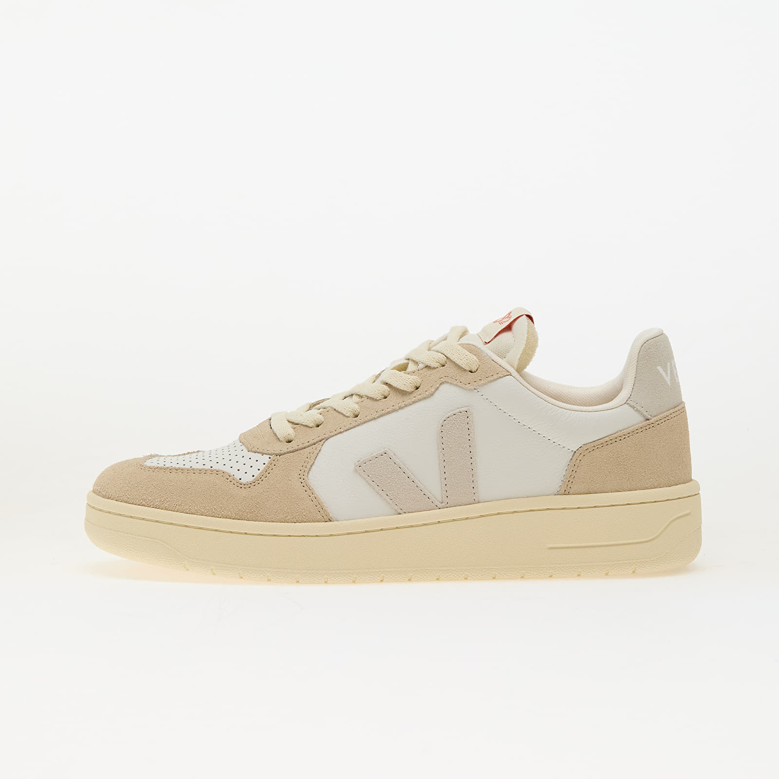 Levně Tenisky Veja W V-82 Leather Ex-White Natural Almond