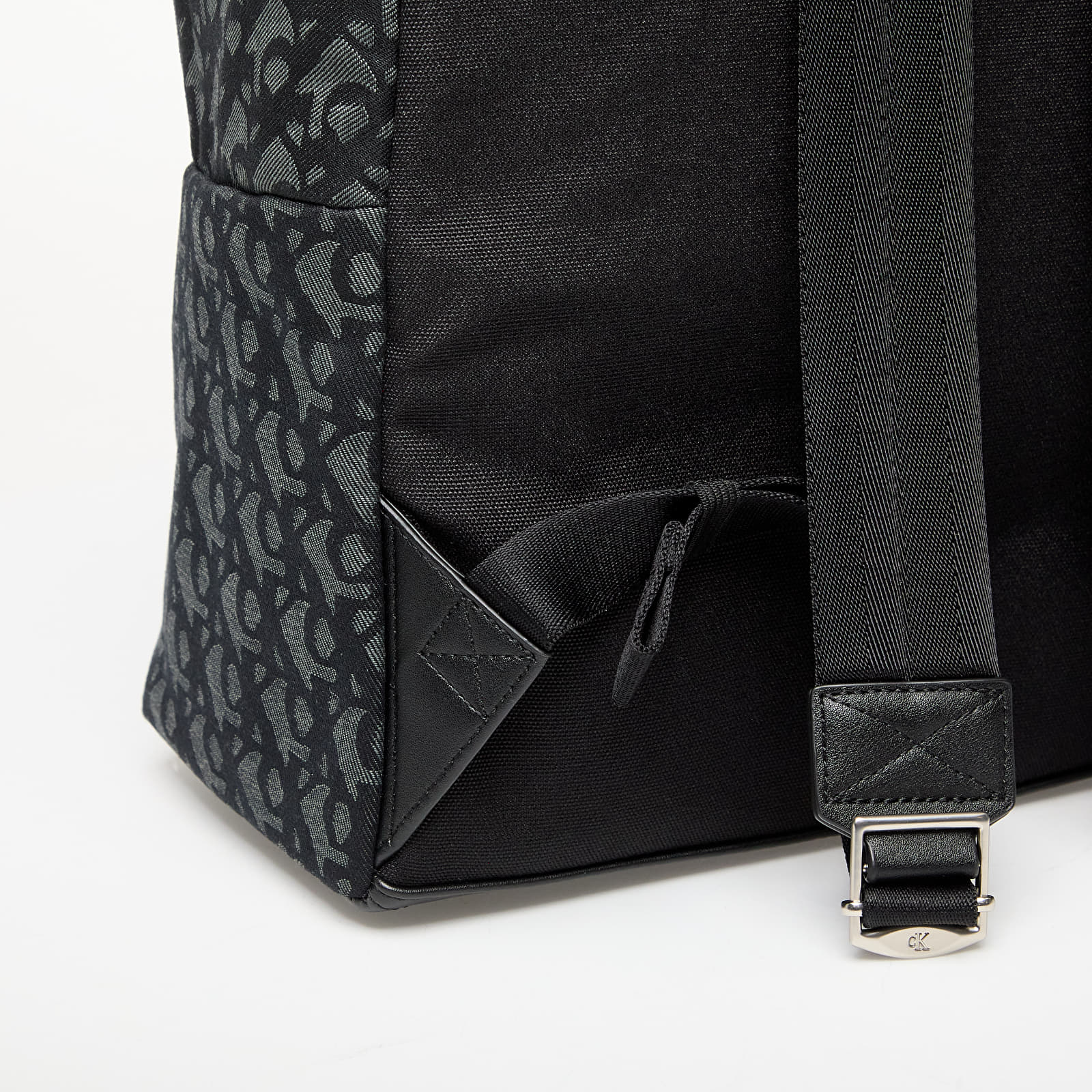 Batohy Calvin Klein Jeans Unstructured Monogram Backpack Black