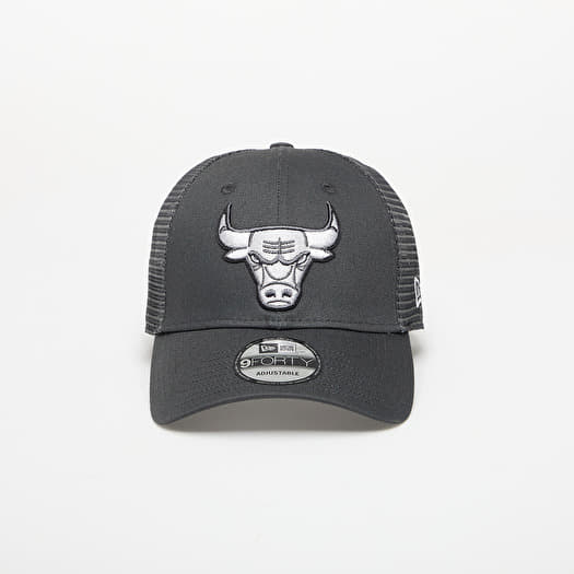 New Era Chicago Bulls NBA 9FORTY Trucker Adjustable Cap Dark Grey
