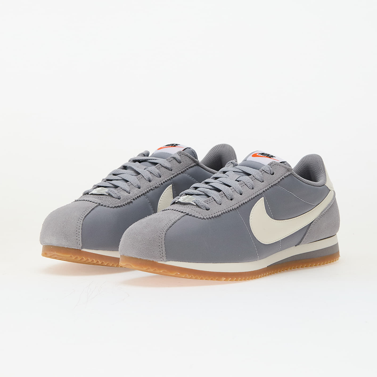 Sieviešu apavi Nike W Cortez Textile Cement Grey/ Sail-Gum Light Brown