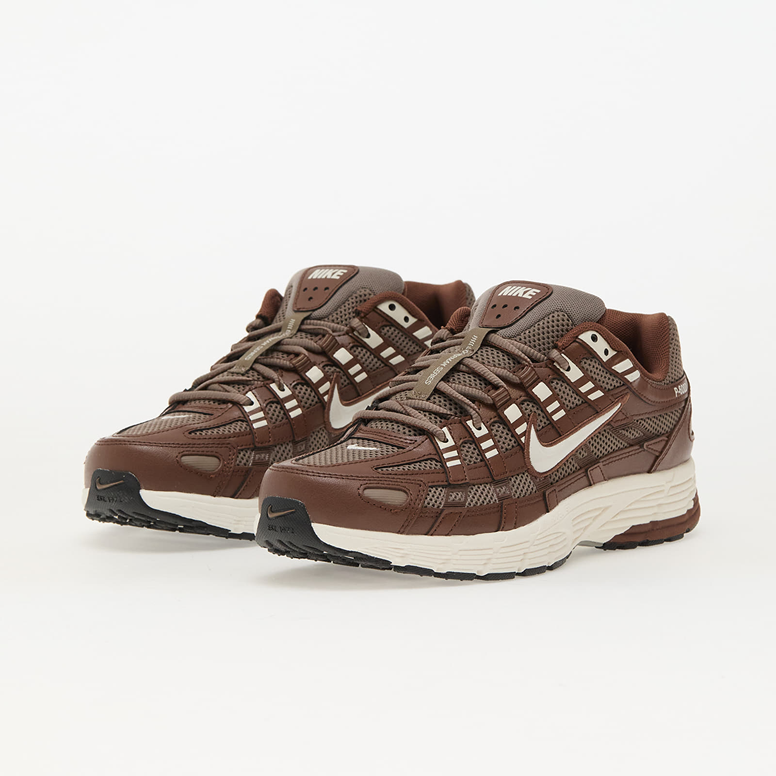 Women's shoes Nike W P-6000 Fauna Brown/ Soft Pearl-Mink Brown-Black