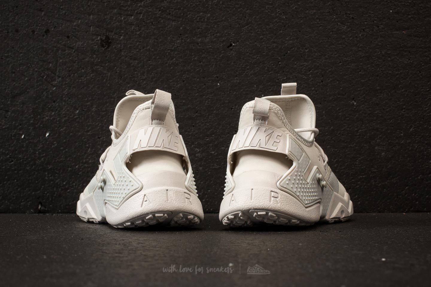 Nike air huarache best sale drift light bone