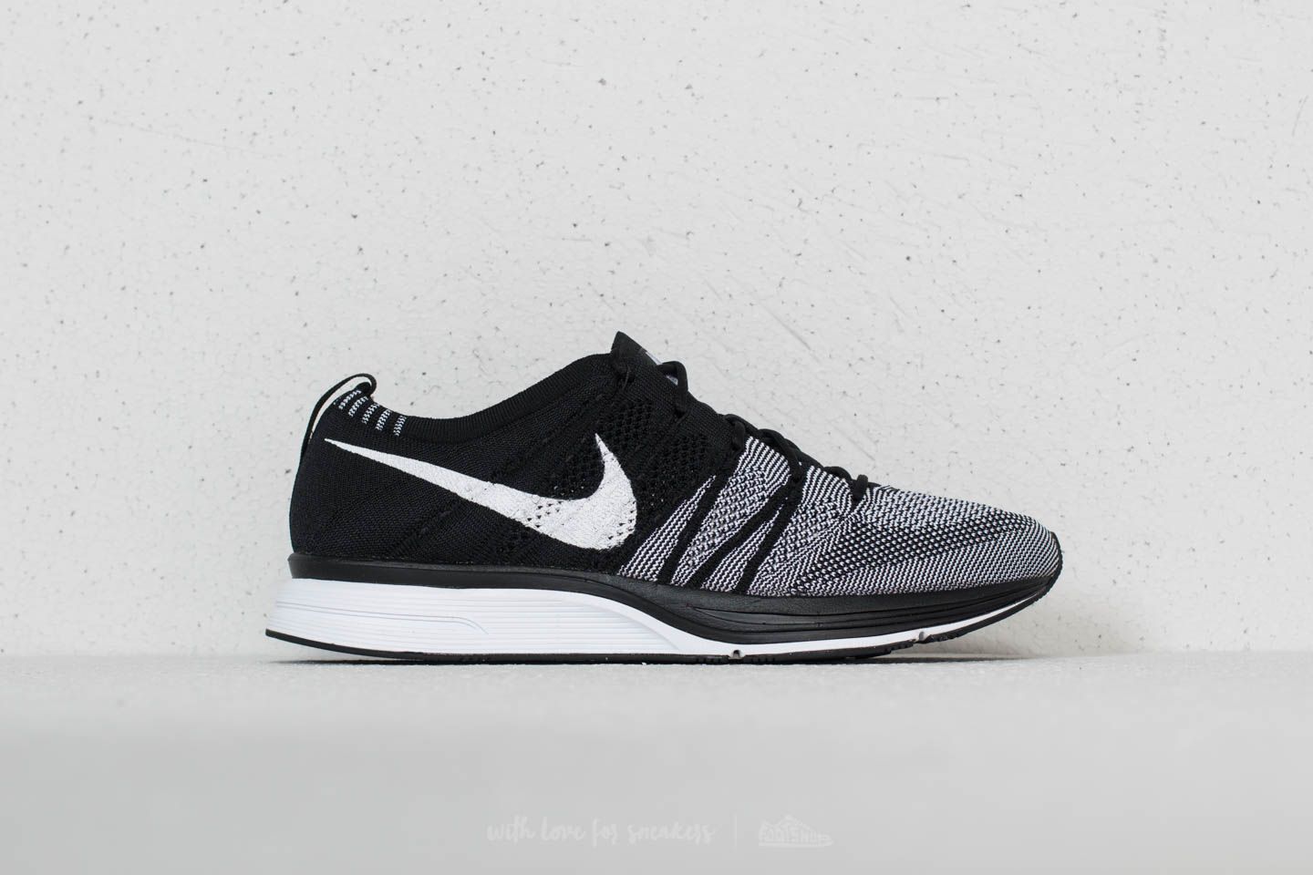 Skor för män Nike Flyknit Trainer Black/ White/ White