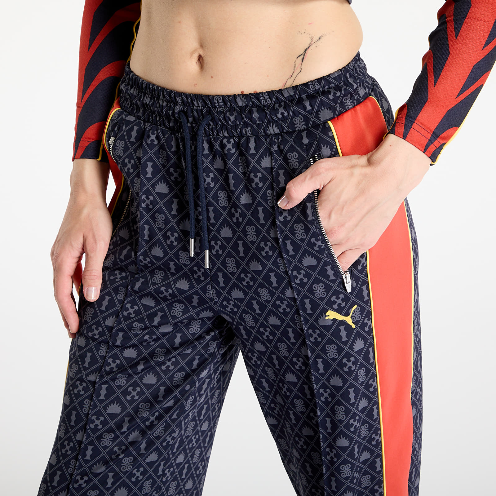Női melegítőnadrágok Puma Road To Unity AOP Straight Track Pants New Navy-AOP