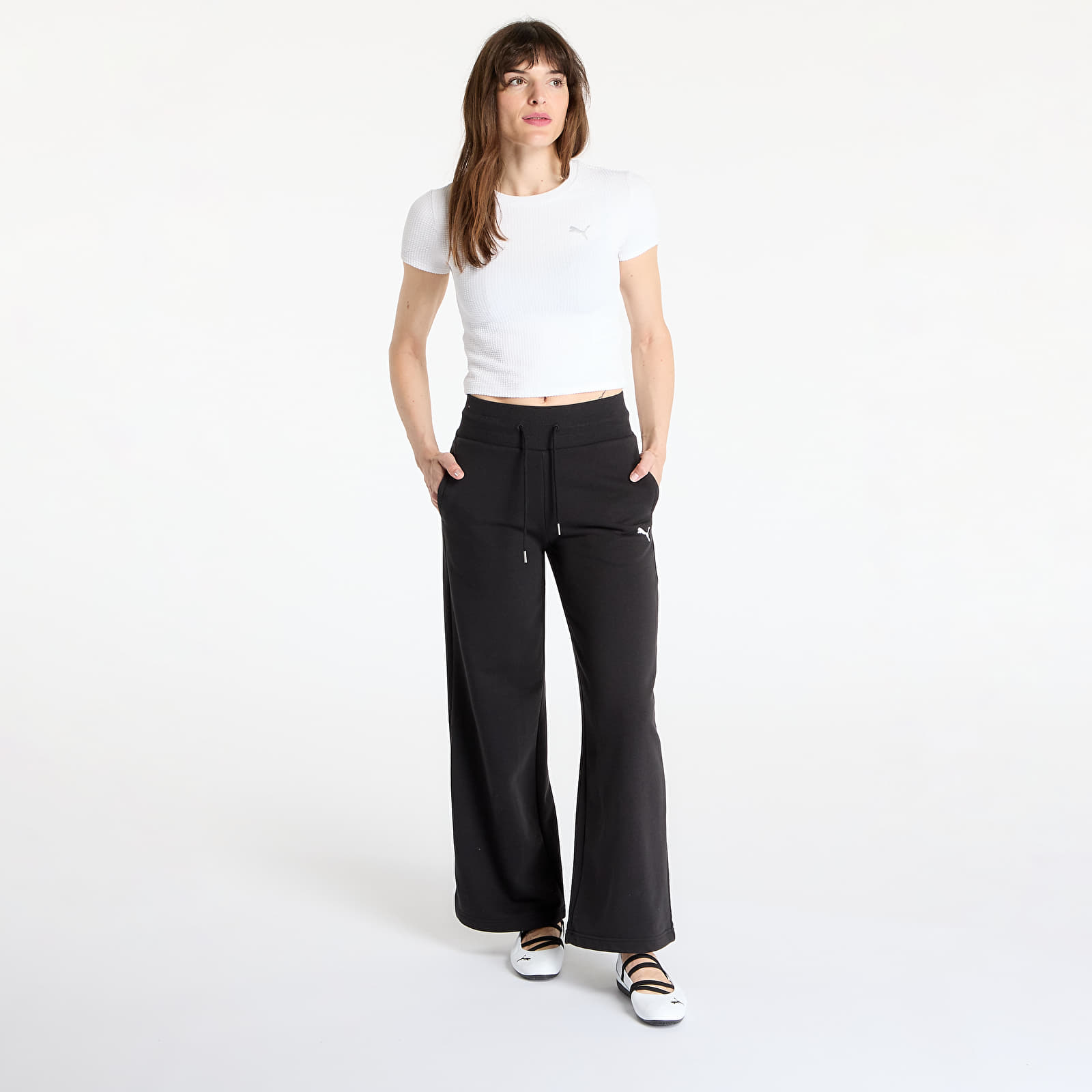 Női melegítőnadrágok Puma Wardrobe Essentials Relaxed Wide Leg Sweatpants PUMA Black