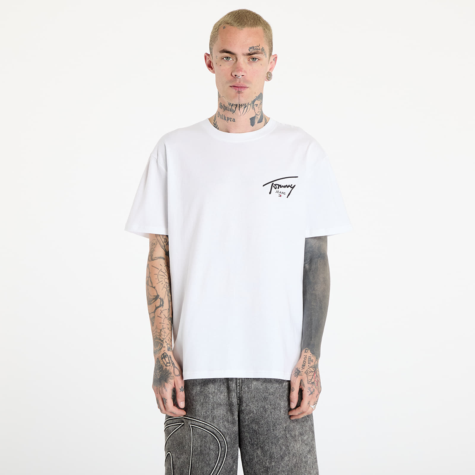 T-shirts Tommy Jeans Regular Signature Print Tee White