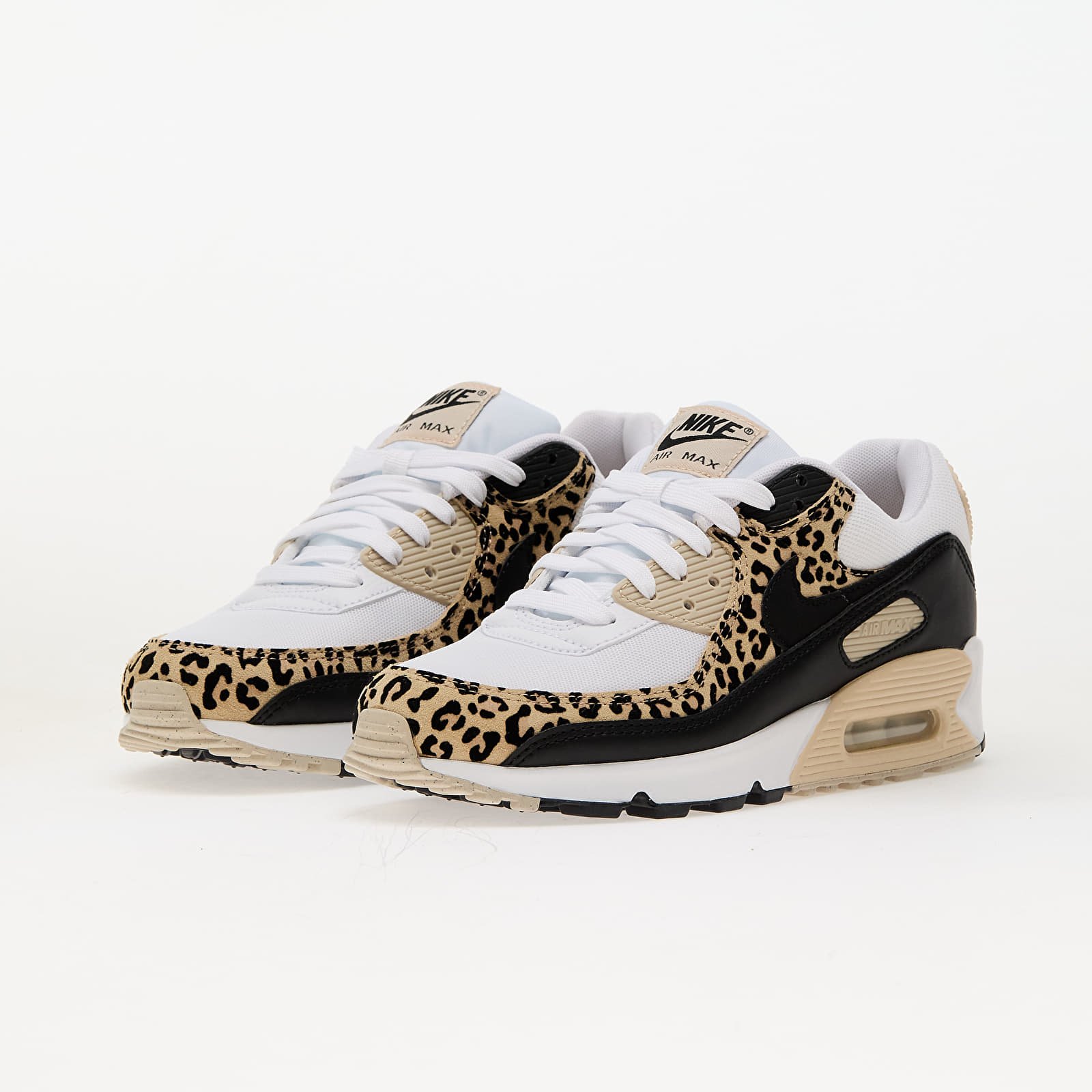 Γυναικεία παπούτσια Nike W Air Max 90 White/ Black-Sanddrift-Hemp