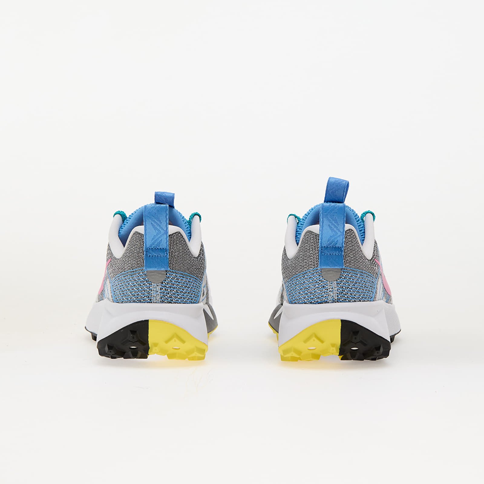 Жіноче взуття Nike Wildhorse 10 White/ Playful Pink-Black-University Blue