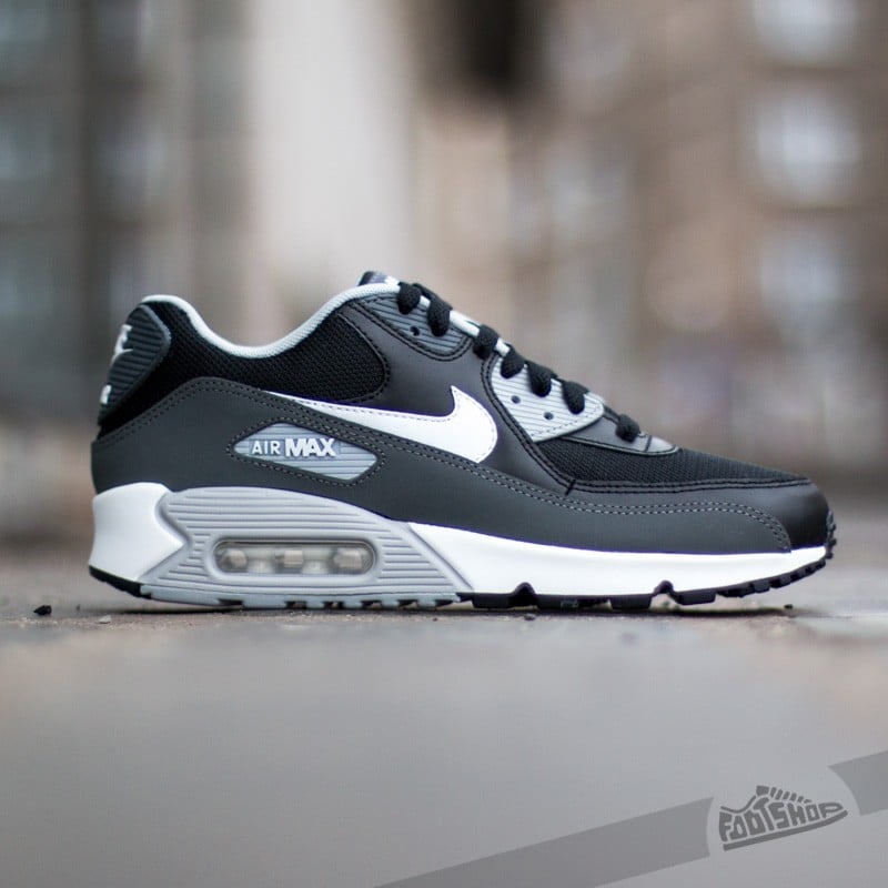 Čevlji Nike Air Max 90 Essential Black/White/Dark Grey