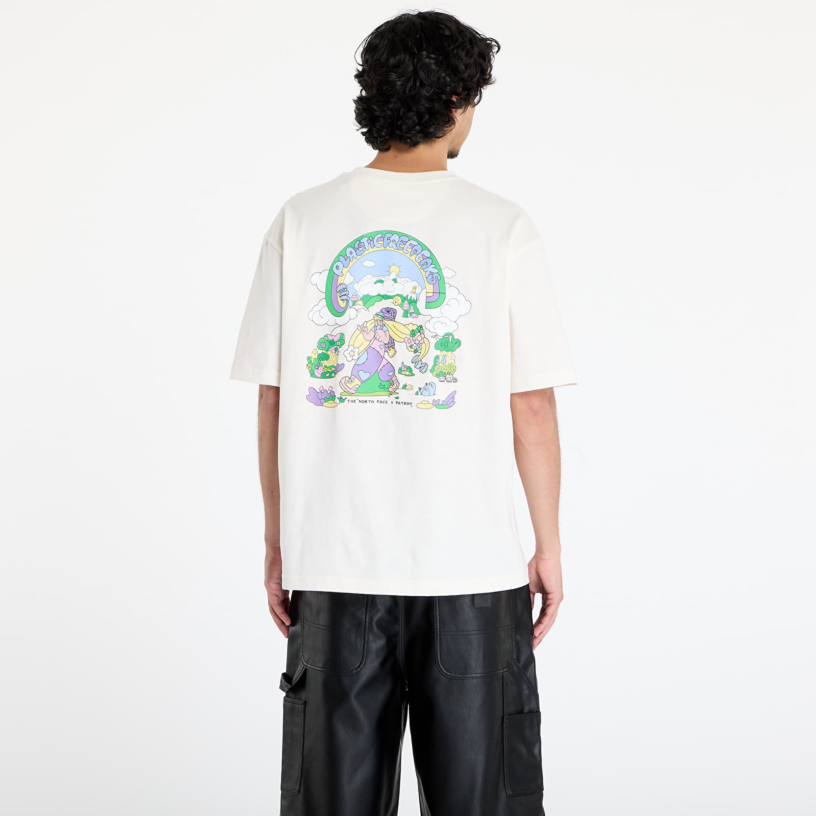 Men's T-shirts The North Face UNISEX Ss Clean Trails Oversized Tee White Dune