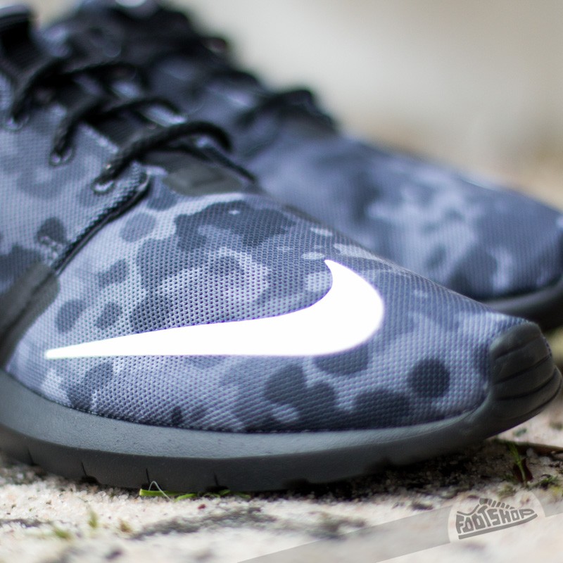 Topánky Nike Rosherun NM FB Dark Grey/Ivory/Black Grifon