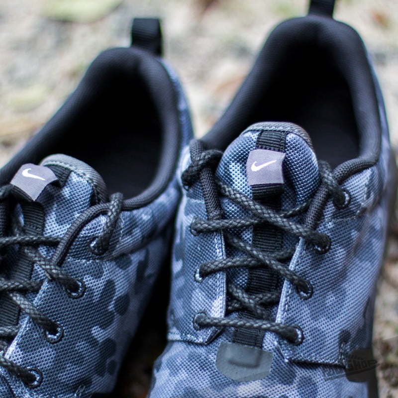 Topánky Nike Rosherun NM FB Dark Grey/Ivory/Black Grifon