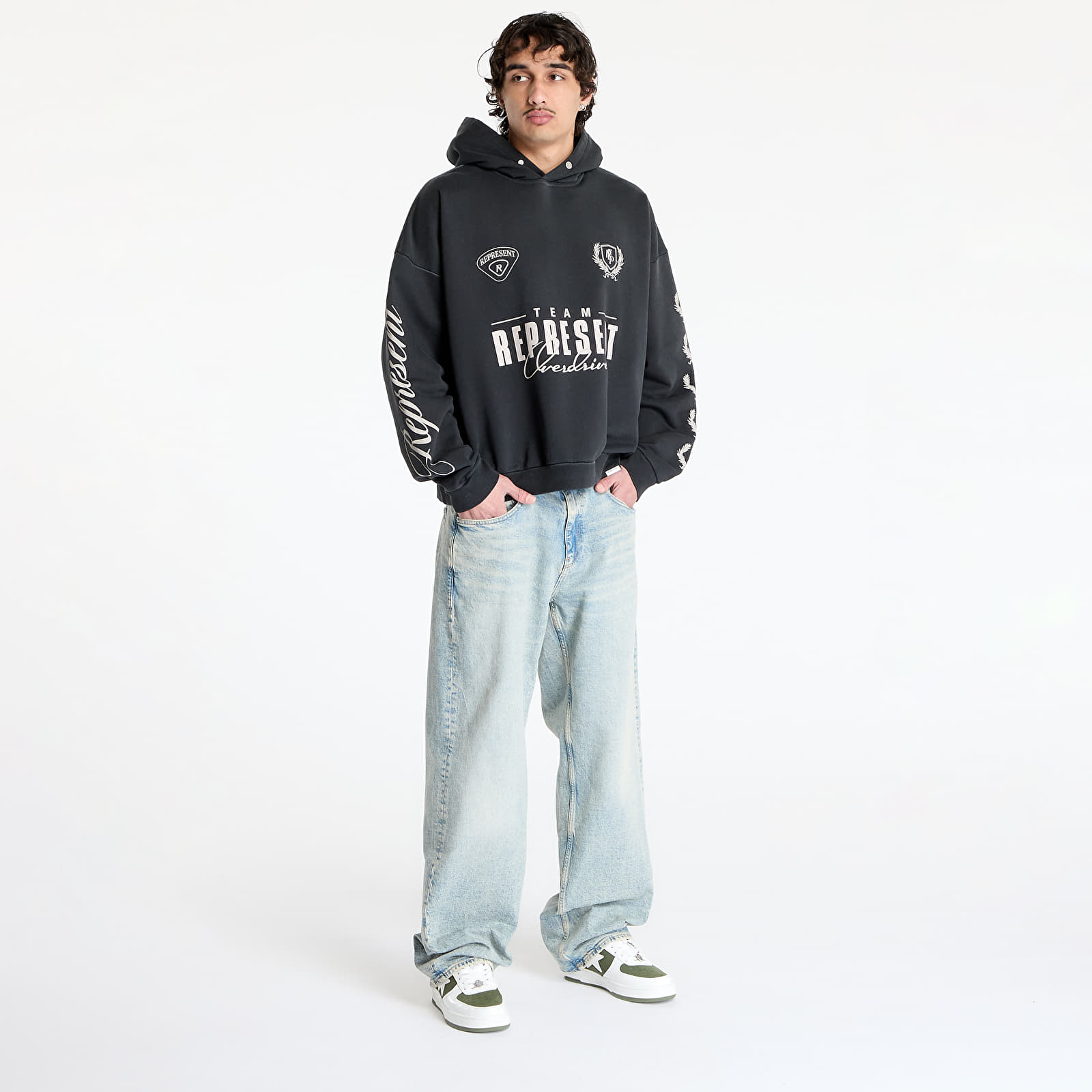 Kapucnis pulóverek és pulcsik REPRESENT World Championship Hoodie Stained Black