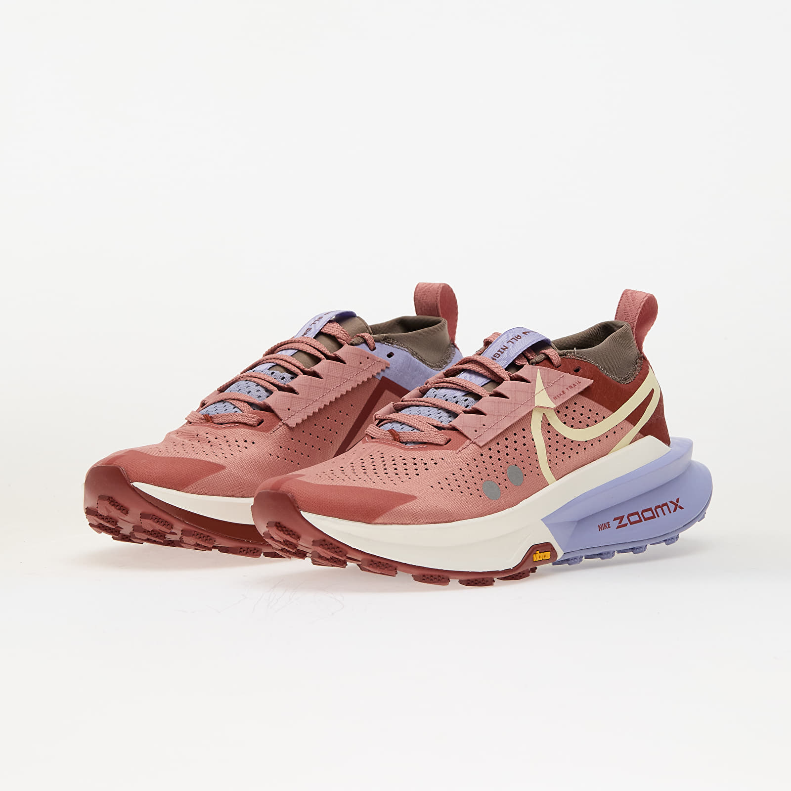 Damesko Nike W Zegama 2 Red Stardust/ Alabaster-Mars Stone