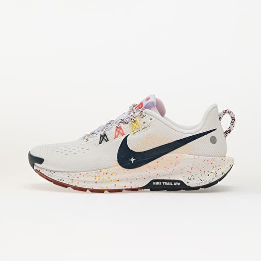 Nike W Pegasus Trail 5 Summit White/ Armory Navy-Football Grey