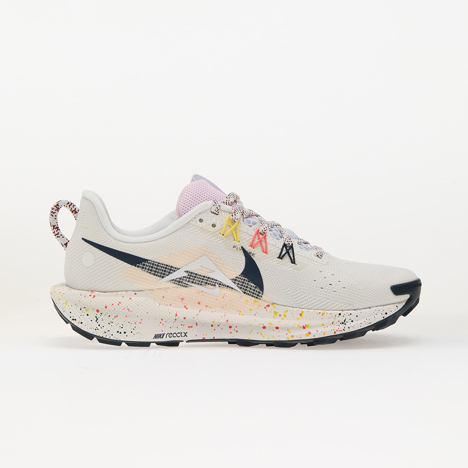 Buty damskie Nike W Pegasus Trail 5 Summit White/ Armory Navy-Football Grey
