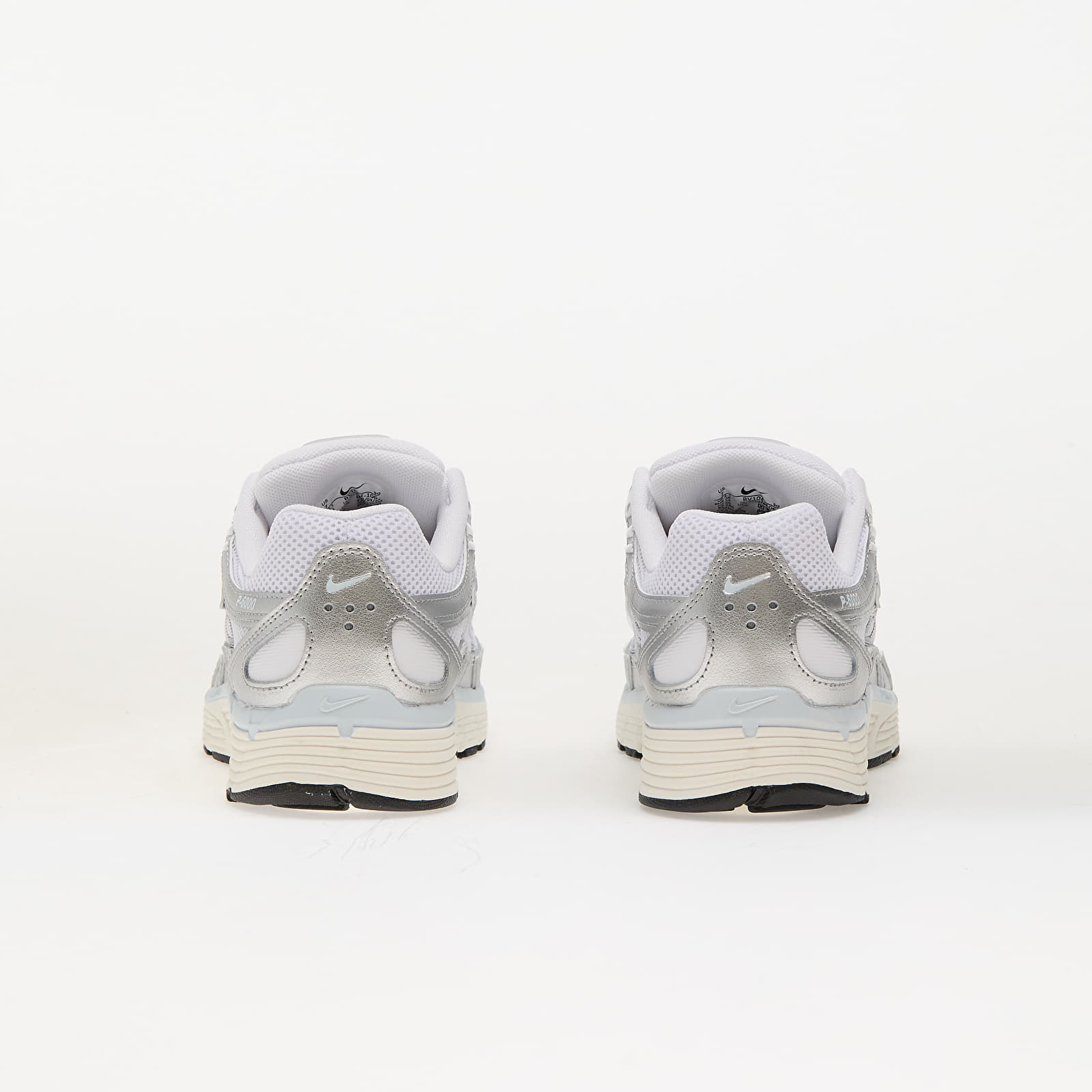 Damesko Nike W P-6000 White/ Metallic Silver-Blue Tint-Sail