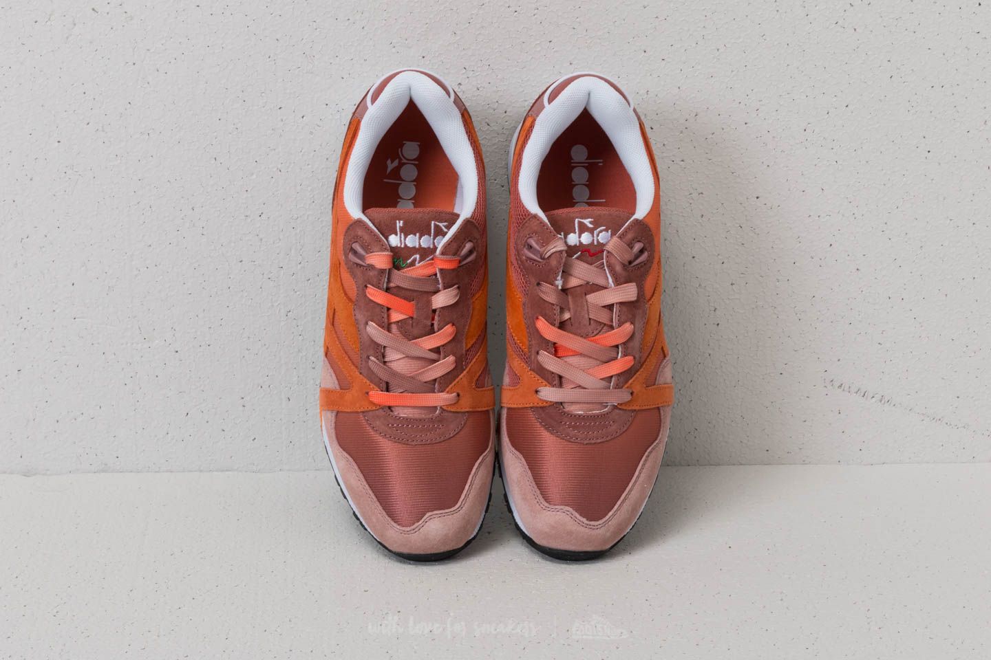 Men s shoes Diadora N9000 Premium Redwood Footshop