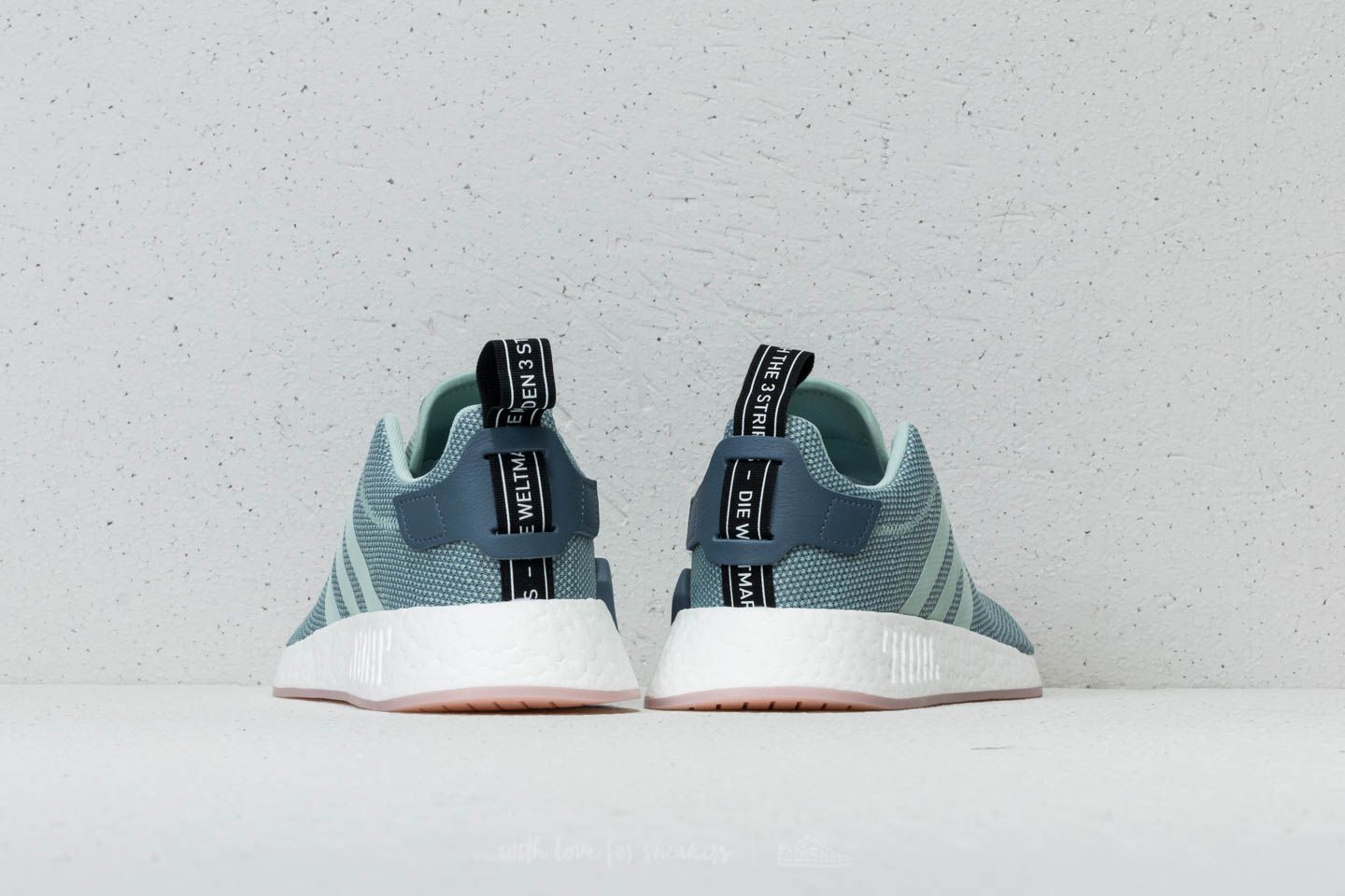 Adidas nmd r2 top steel