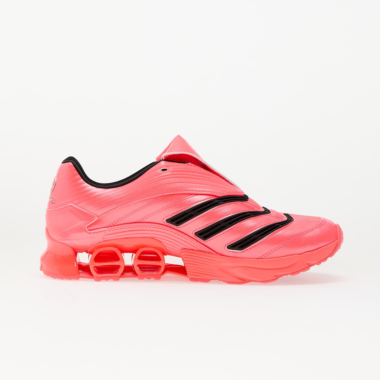 Men's shoes adidas x Mercedes Amg Petronas Formula One Team Predator Megaride Turno/ Core Black/ Silver Metalic