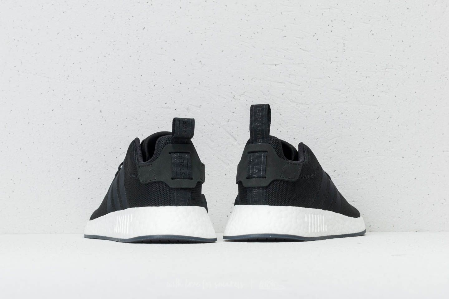 Adidas 2025 nmd_r2 cq2402