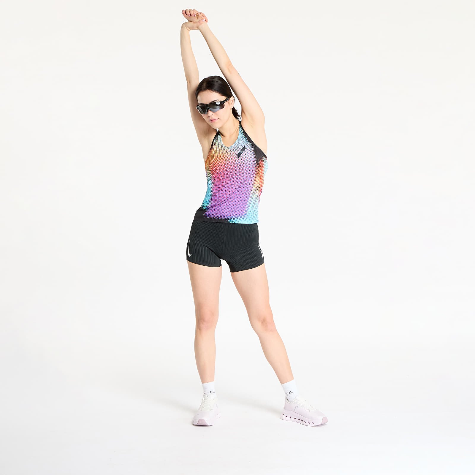 Vests SOAR Running Women's Race Vest Black Rainbow Dot
