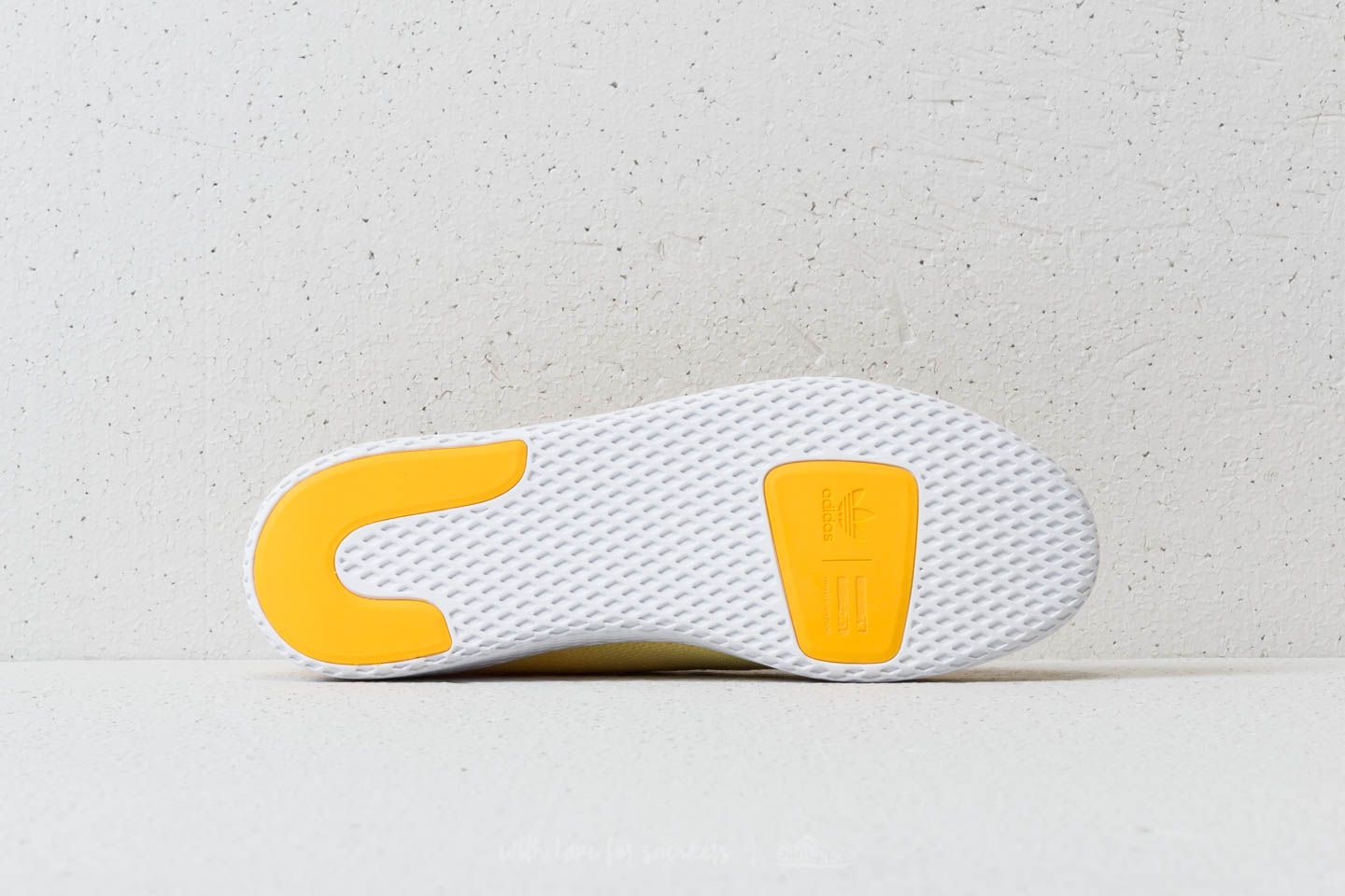 Pánské tenisky a boty adidas x Pharrell Williams HU Tennis Bright Yellow/ Ftw White/ Ftw White