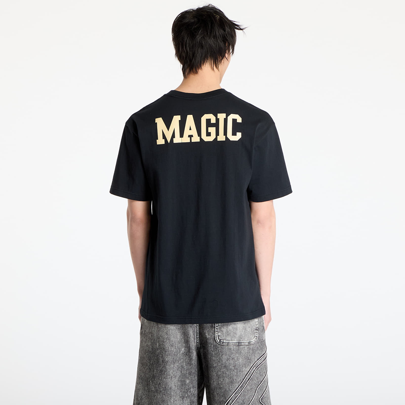 T-Shirts Mitchell & Ness NBA Vintage Logo Lakers Magic Johnson Blockbuster Shortsleeve Player Tee Black