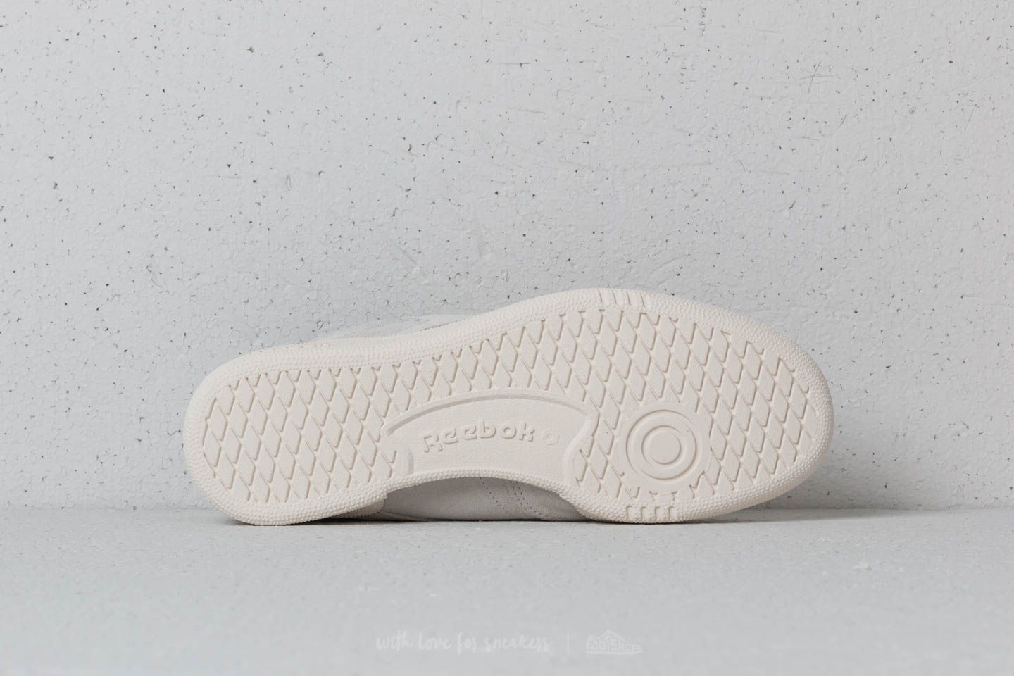 Moški čevlji Reebok x Montana Cans Club C 85 Pebble/ Chalk