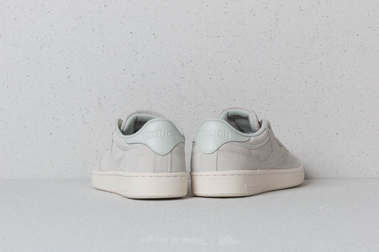 Men s shoes Reebok x Montana Cans Club C 85 Pebble Chalk Footshop