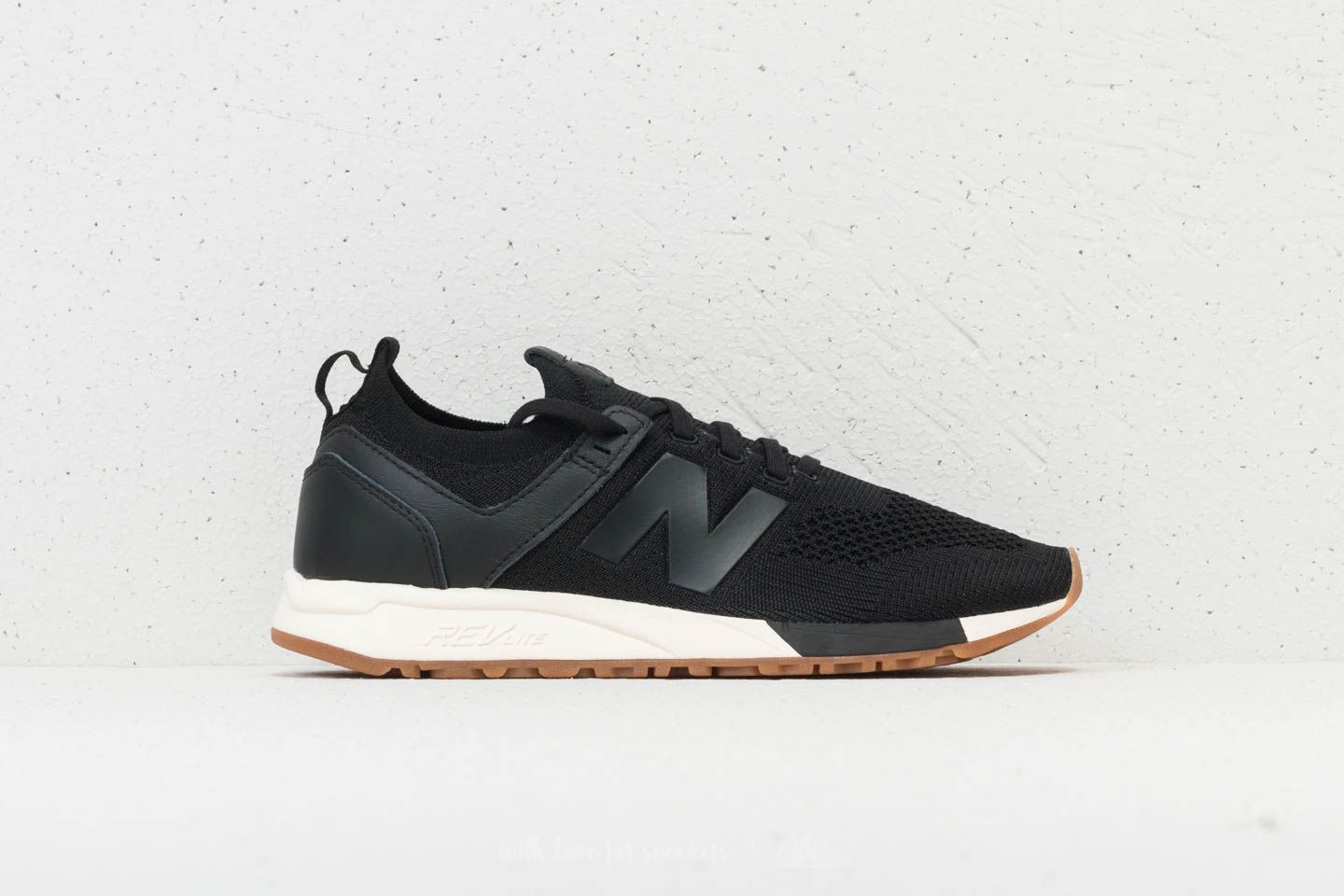 Férfi cipők New Balance 247 Black