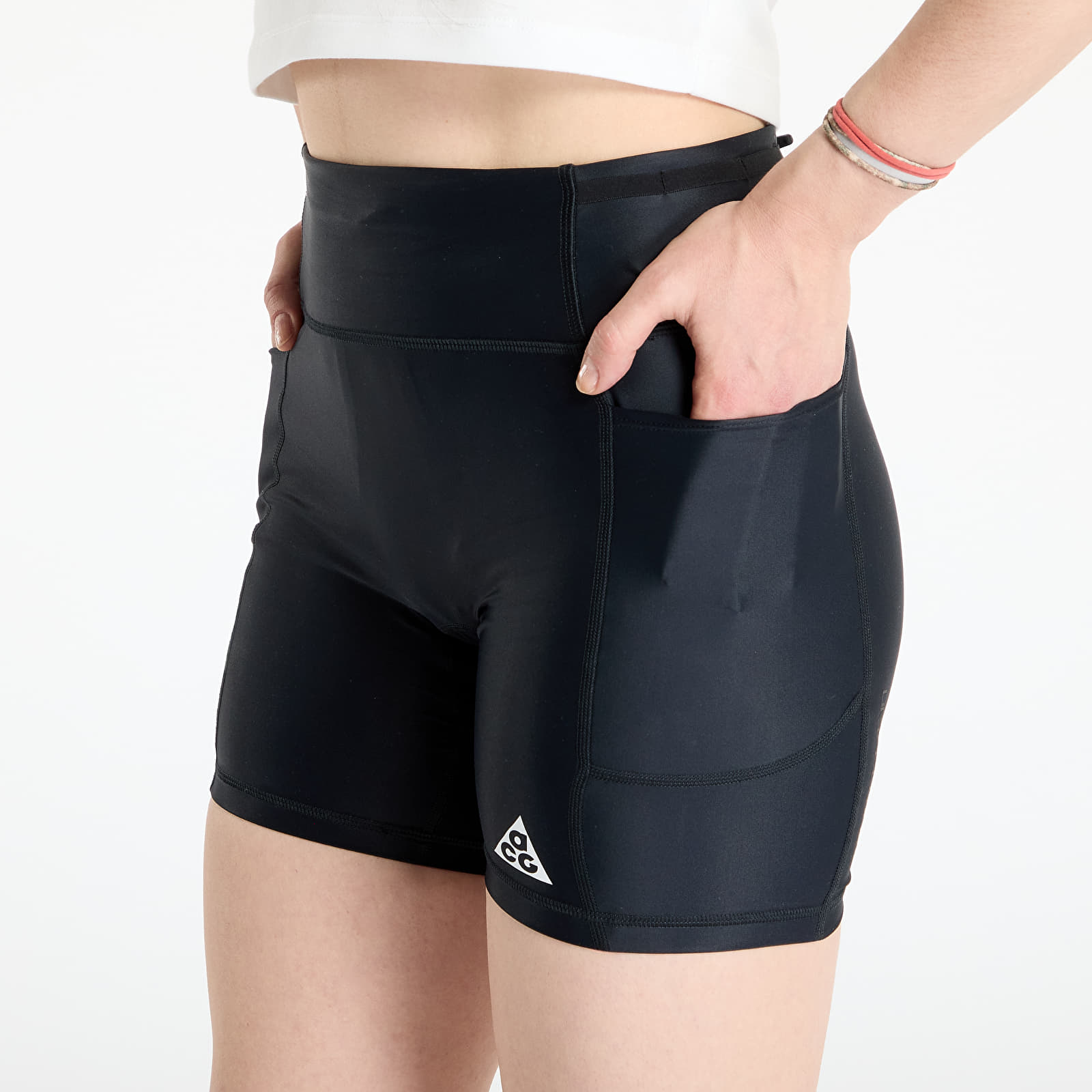 Sieviešu šorti Nike ACG "Tree Frog" Women's Dri-FIT ADV Mid-Rise 6" Shorts Black/ Black/ Summit White
