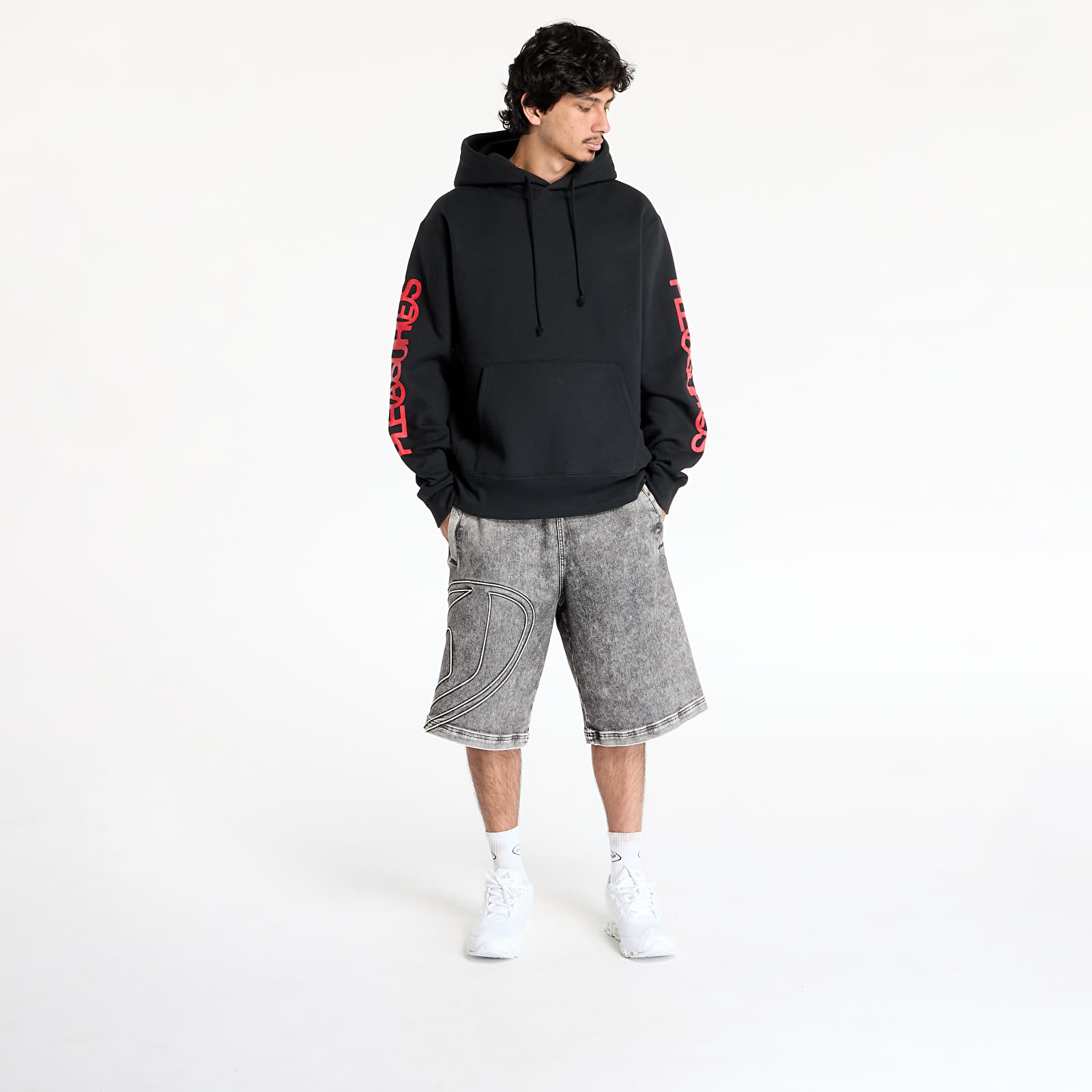 Sweatjacken und Sweatshirts PLEASURES Fanzine Hoodie Black