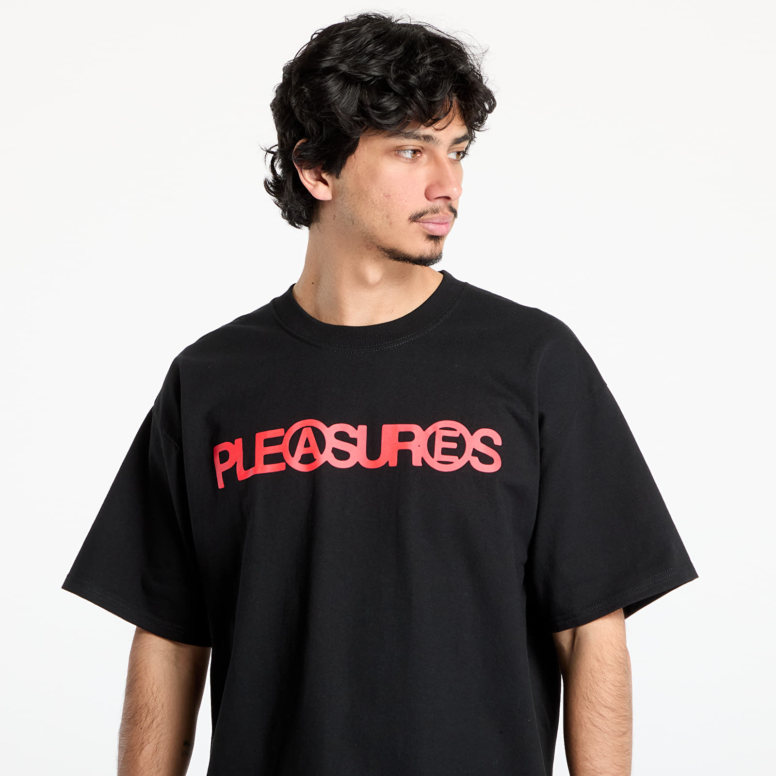 T-särgid PLEASURES Fanzine T-Shirt Black