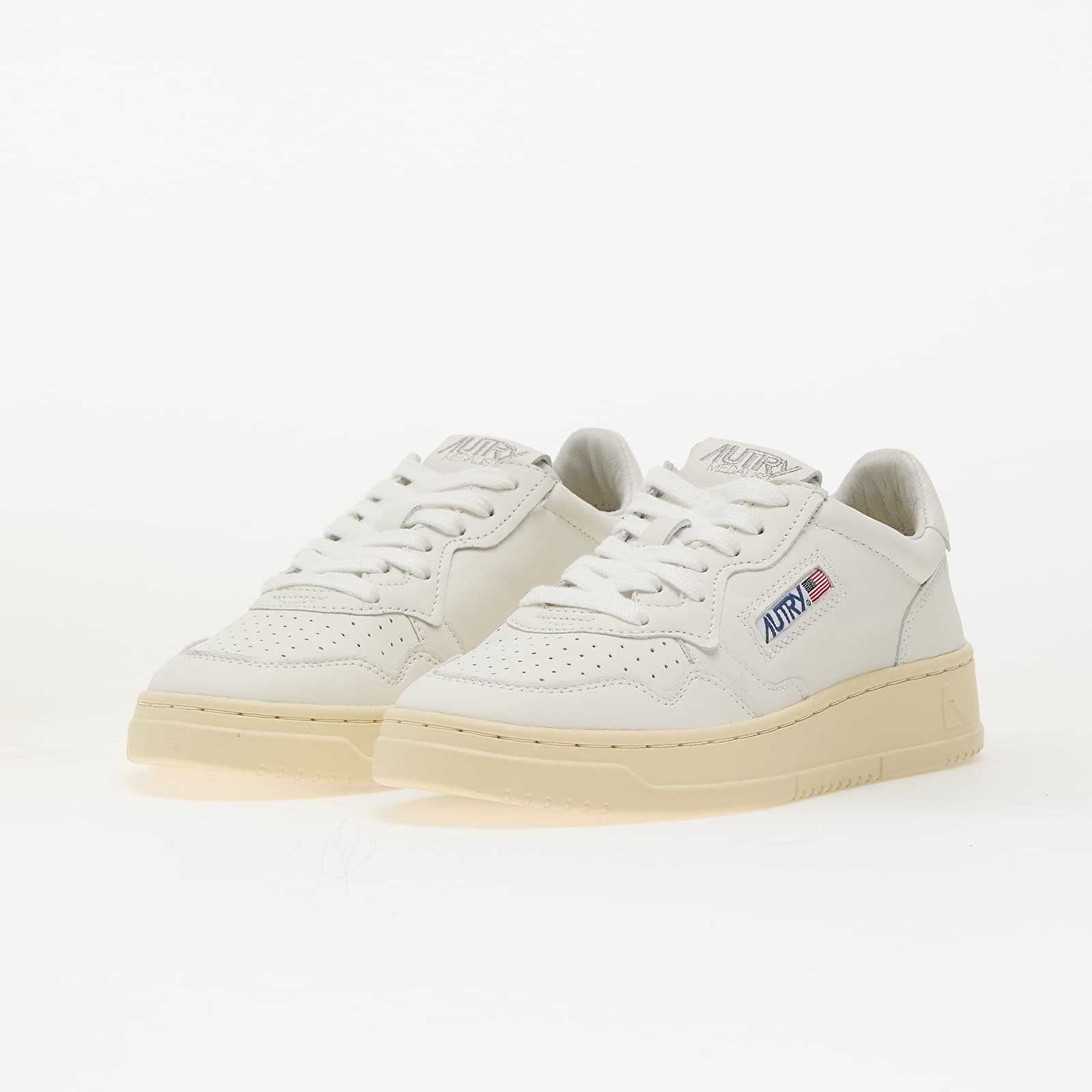 Women's shoes Autry Medalist Low Wom Goat/ Goat White