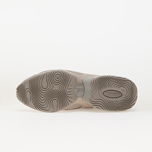 nike shoes with rubber on the bottom