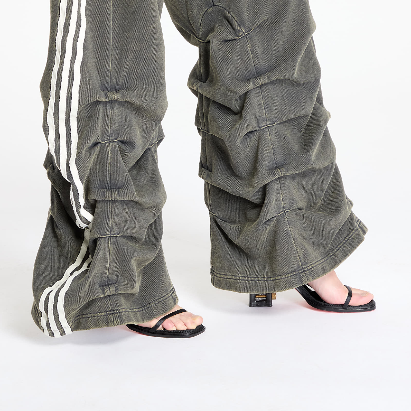 Jogger Pants adidas x Avavav Pleated Track Pant Dark Grey/ Carbon