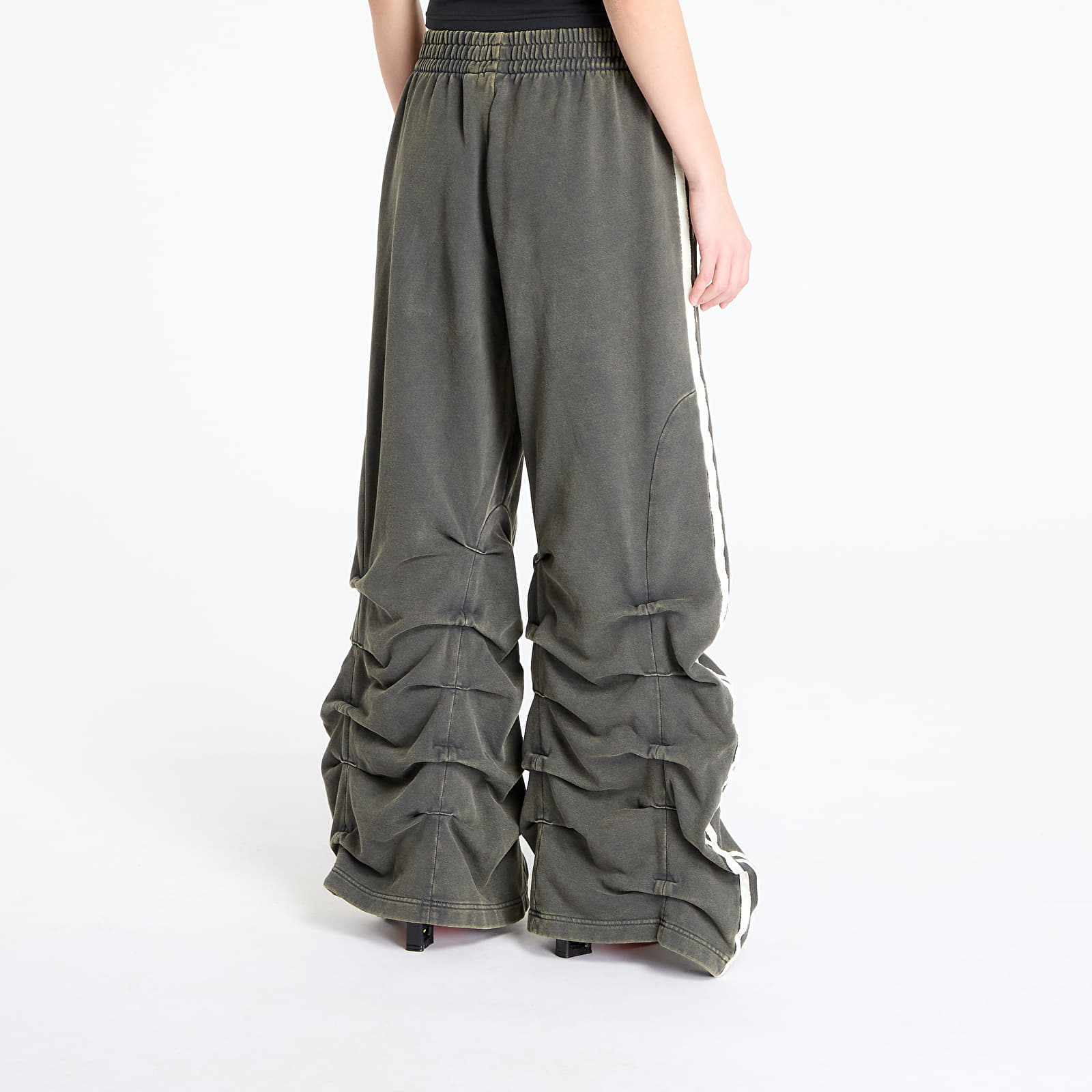 Jogger Pants adidas x Avavav Pleated Track Pant Dark Grey/ Carbon