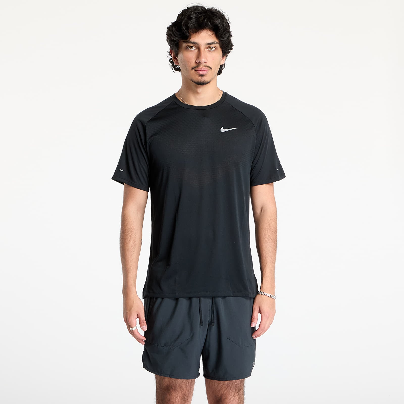 Tricou Nike Stride Mens Dri-FIT ADV Short-Sleeve Running Top Black/ Reflective Silv L