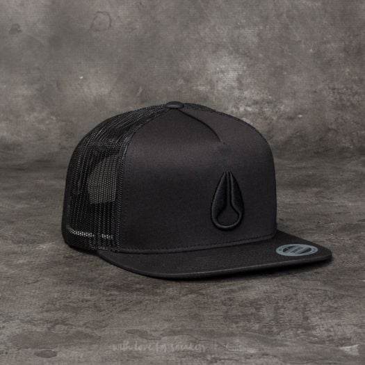 Caps Nixon Deep Down Trucker All Black Footshop