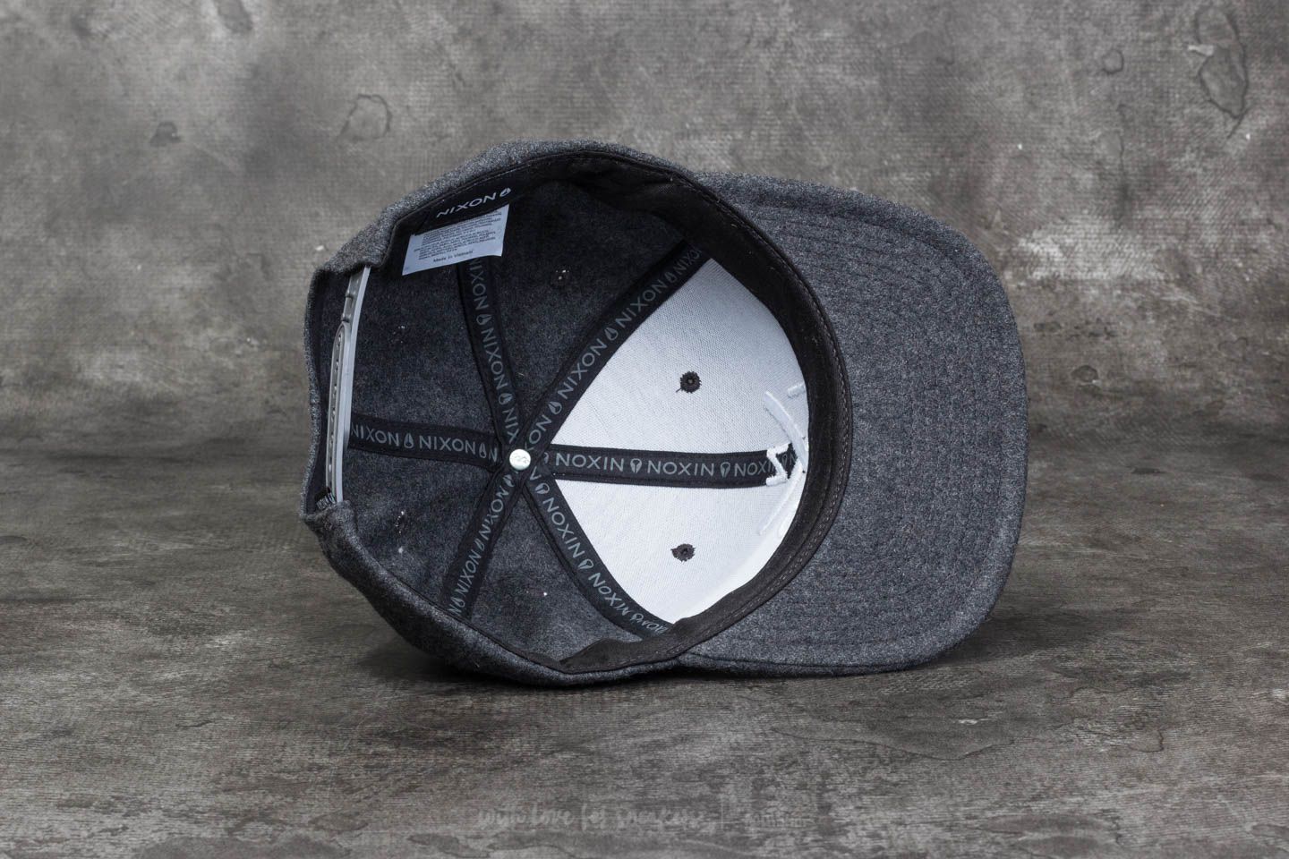 Nixon exchange snapback on sale