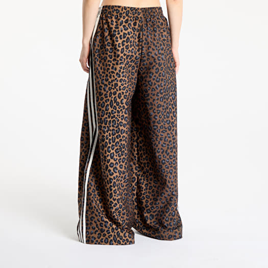 Pantaloni de damă adidas Leopard Firebird Oversized Track