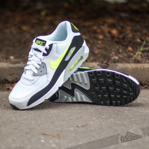 Nike Air Max 90 Essential