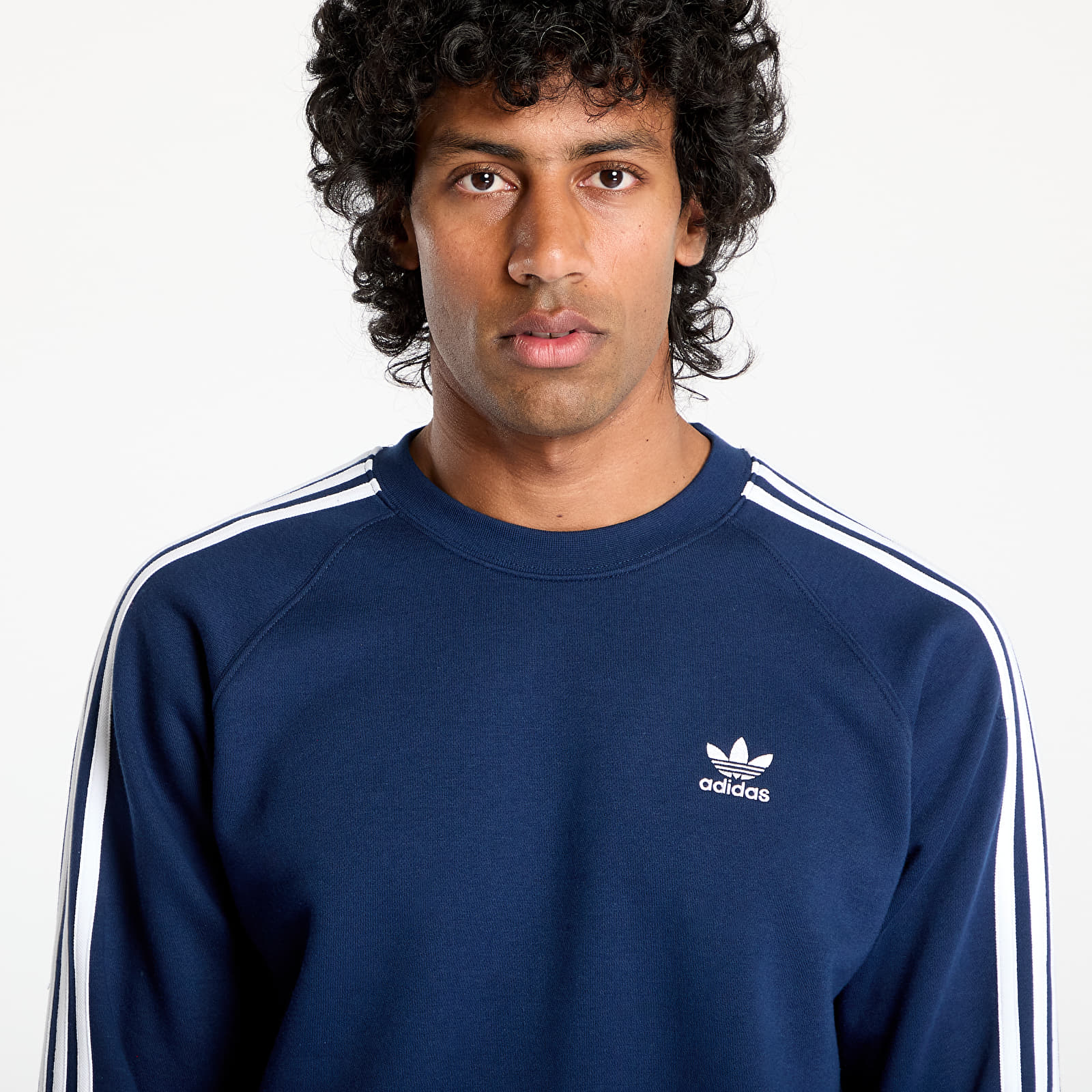 Kapucnis pulóverek és pulcsik adidas Adicolor Classics 3-Stripes Crew Sweatshirt Night Indigo/ Chalk Pearl/ Dove Grey